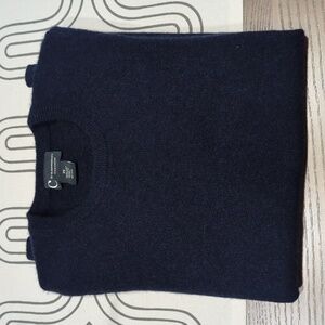 C by Bloomingdale's Cashmere Crew Neck  Sweater (XS), Dark Navy